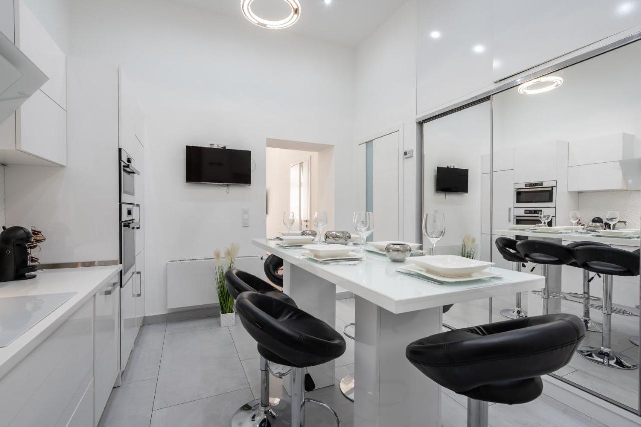 Opera Luxury Apartment With Free Parking Budapesta Exterior foto